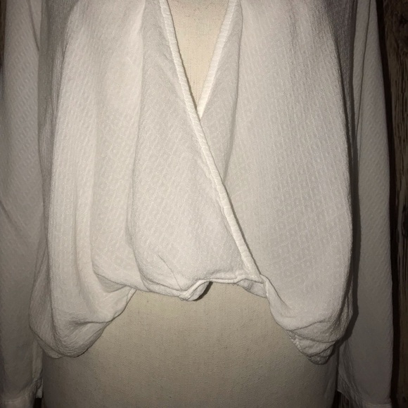 SILENCE + NOISE MEDIUM WHITE BLOUSE - Picture 4 of 8